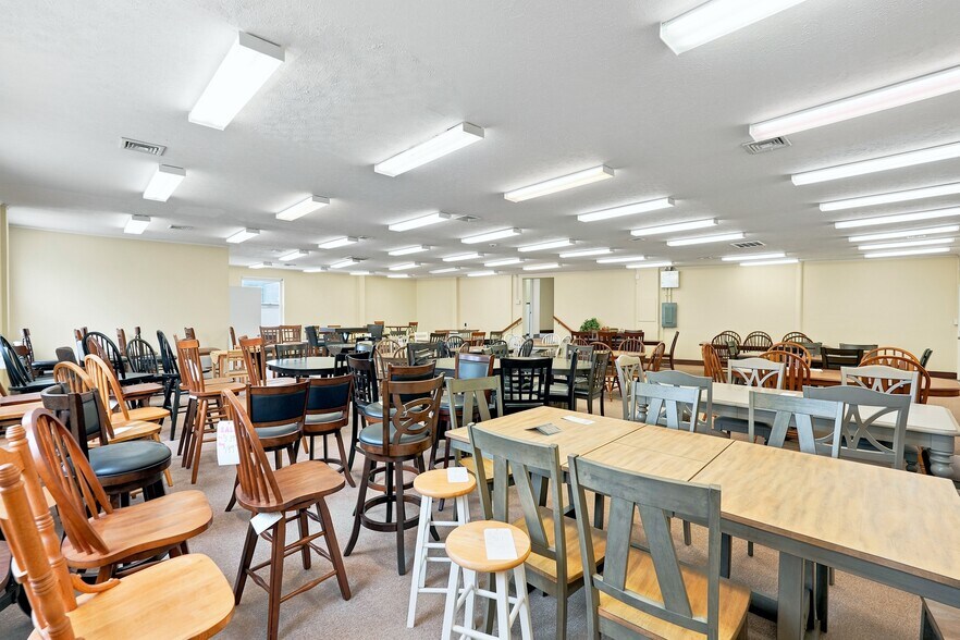 More Photos Of 3506 Memorial Ave, Lynchburg Office For Sale