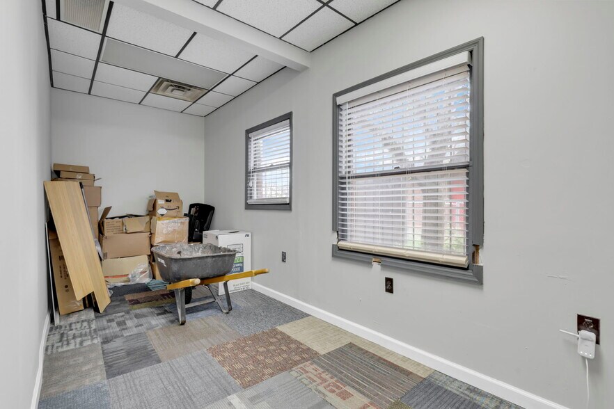 More Photos Of 4241 Kimberly Pky, Columbus Office For Sale