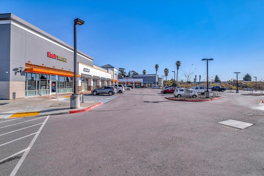 More Photos Of 999 Main St, Watsonville Unknown For Lease