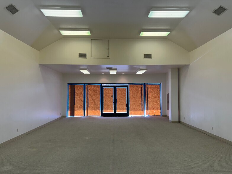 More Photos Of 1771 E Washington Blvd, Pasadena Storefront Retail Office For Sale