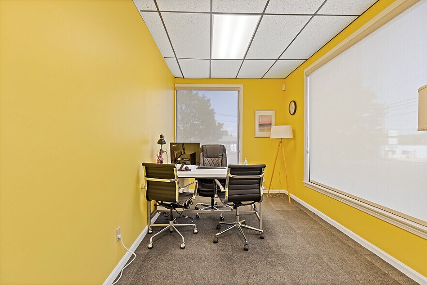 More Photos Of 208 College Ave, Waterville Office For Lease