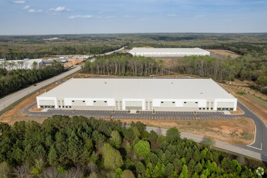 More Photos Of 6675 Highway 221, Roebuck Warehouse For Lease