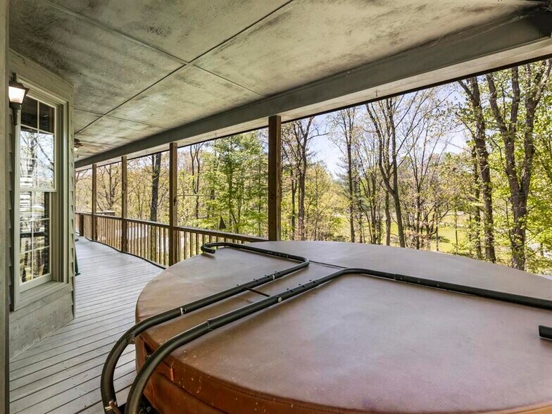 More Photos Of 366 Paradise Rd, Blairsville Winery Vineyard For Sale