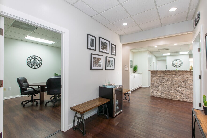 More Photos Of 510 S Greenfield Rd, Mesa Medical For Sale