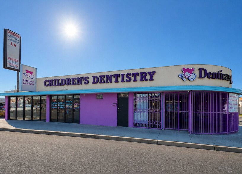 Primary Photo Of 12128 Vanowen St, North Hollywood Storefront Retail Office For Lease