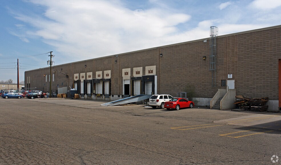 More Photos Of 5141 Franklin St, Denver Distribution For Lease