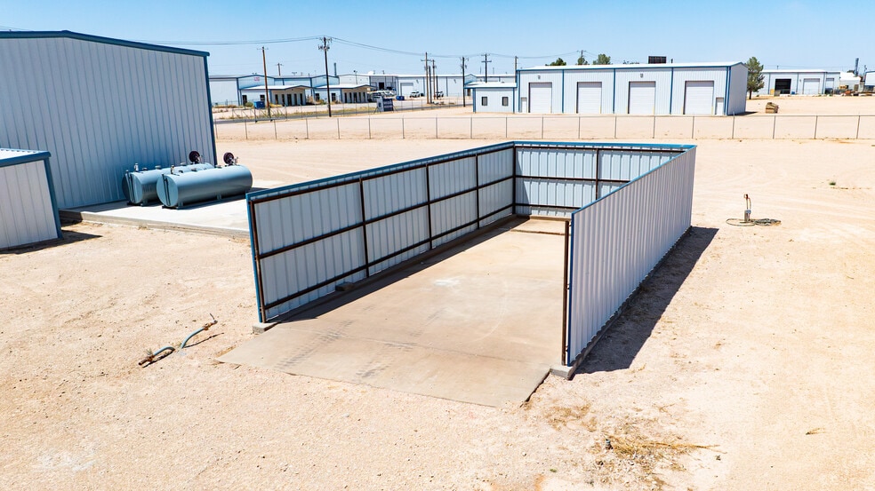 More Photos Of 3105 S County Road 1255, Midland Warehouse For Lease