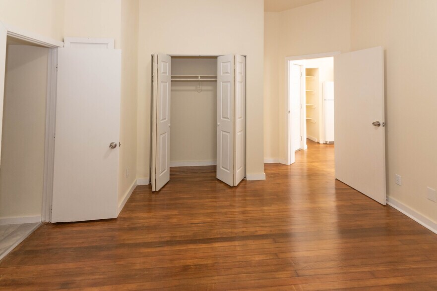 More Photos Of 2100-2102 Maryland Ave, Baltimore Apartments For Sale