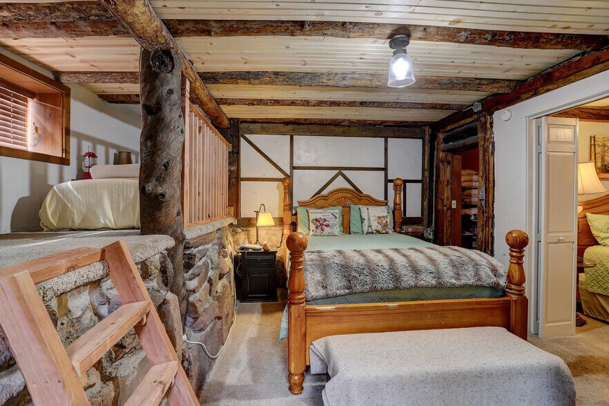 More Photos Of 468 Riverside Dr, Lyons Specialty For Sale