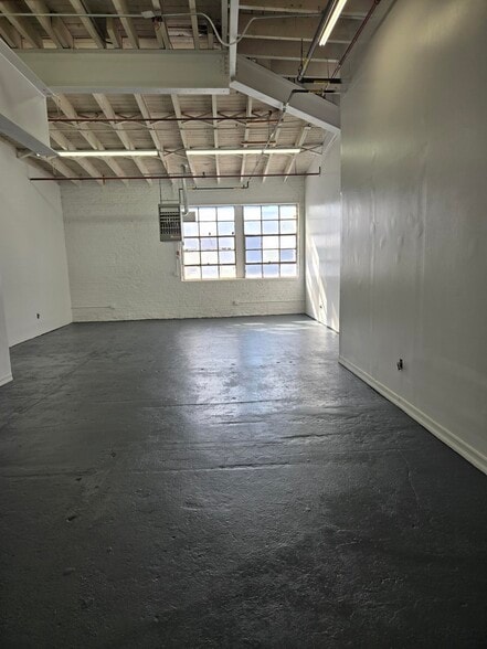 Primary Photo Of 365-381 canal Pl, Bronx Manufacturing For Lease