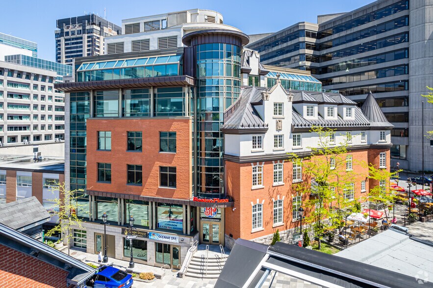 More Photos Of 179 Prom Du Portage, Gatineau Office For Sale