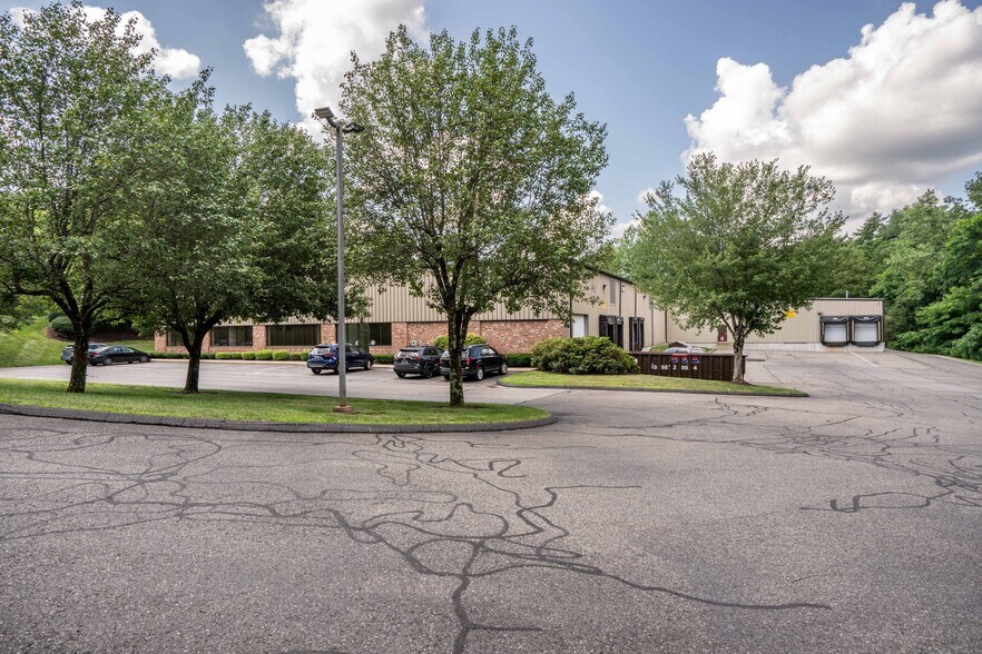 More Photos Of 299 Industrial Ln, Torrington Distribution For Lease