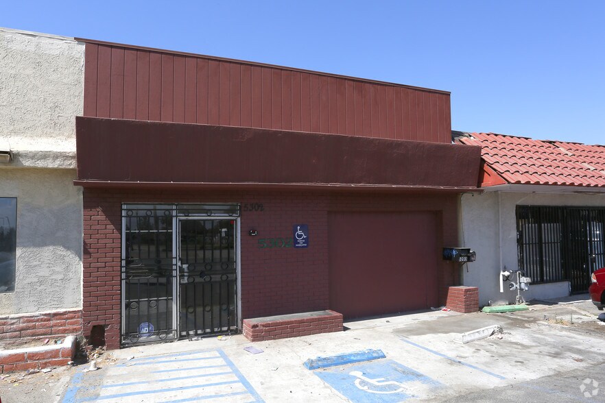 More Photos Of 5302 Mission Blvd, Jurupa Valley Storefront Retail Office For Sale