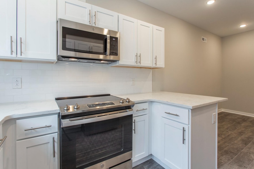 More Photos Of 2010 N 8th St, Philadelphia Apartments For Sale