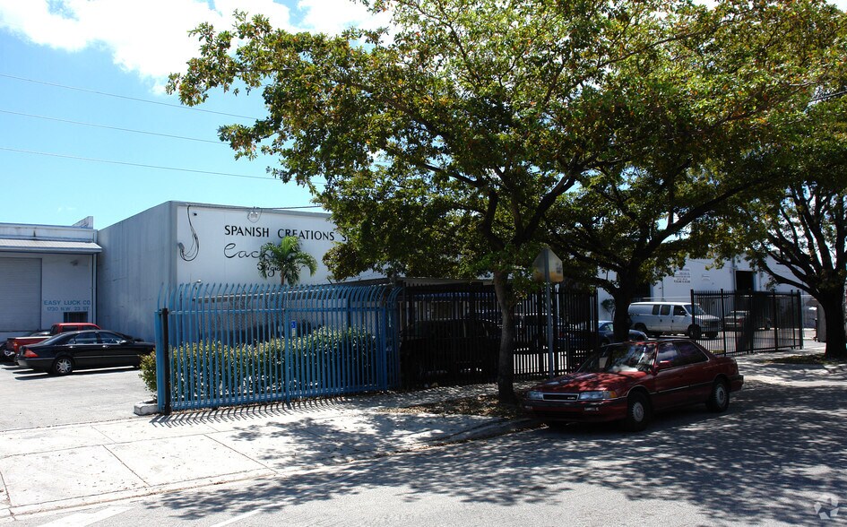 More Photos Of 1756-1770 NW 23rd St, Miami Warehouse For Lease