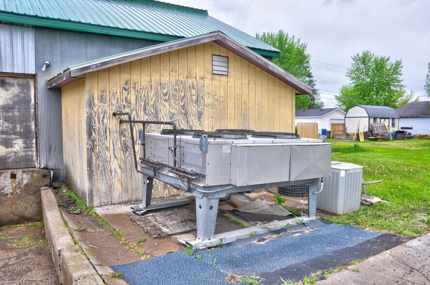 More Photos Of 810 Highway 73, Floodwood General Retail For Sale