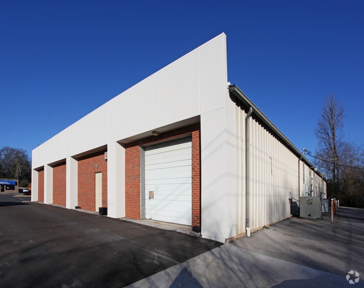 More Photos Of 915 Jefferson St SE, Athens Unknown For Lease