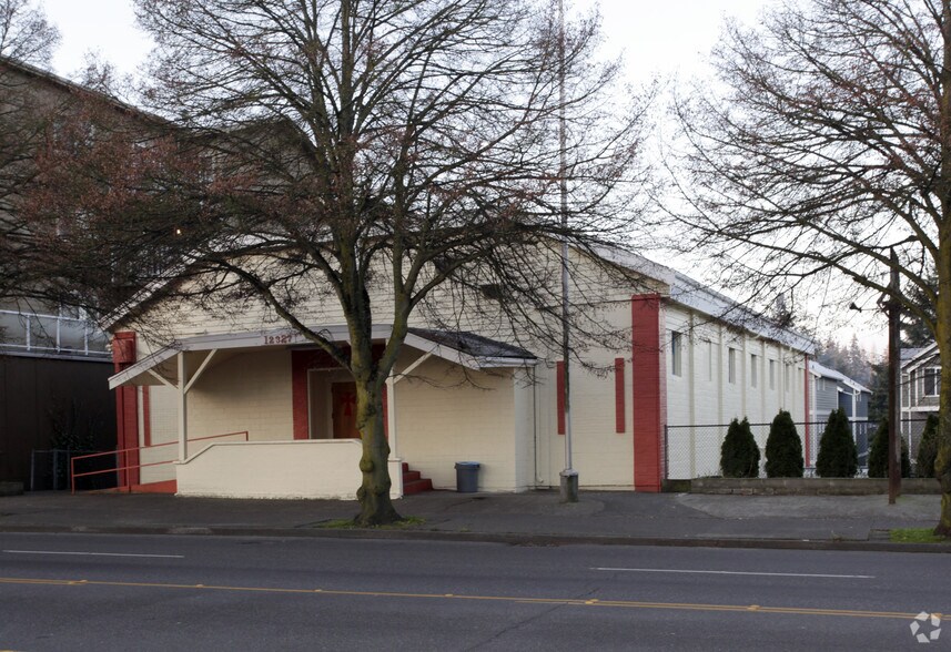 More Photos Of 12327 15th Ave NE, Seattle Religious Facility For Sale