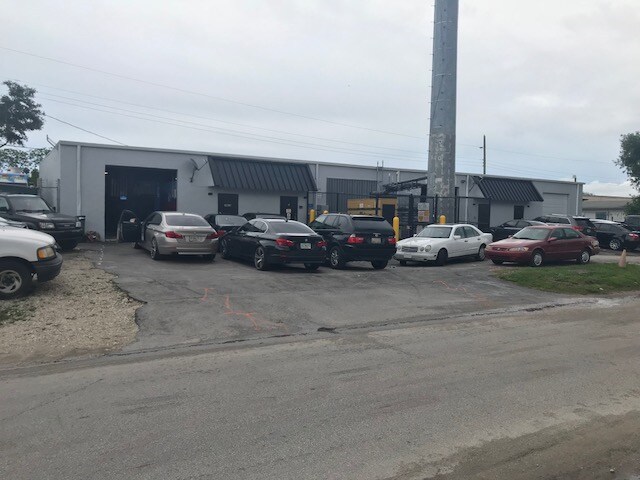 Primary Photo Of 1901 SW 100th Ter, Miramar Warehouse For Lease