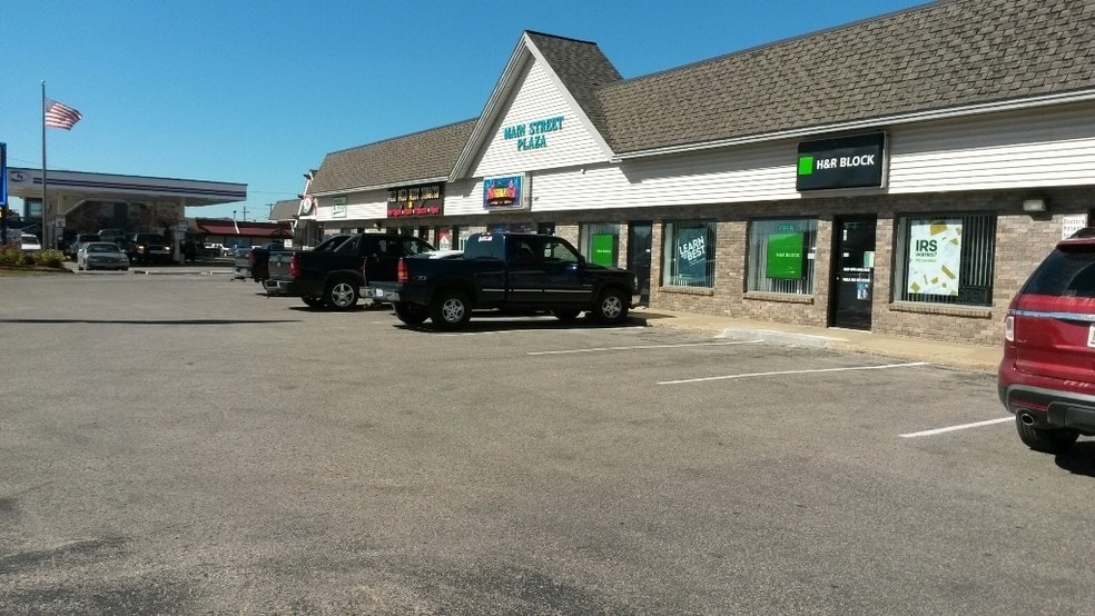 More Photos Of 604 W Main St, Gaylord Office For Lease