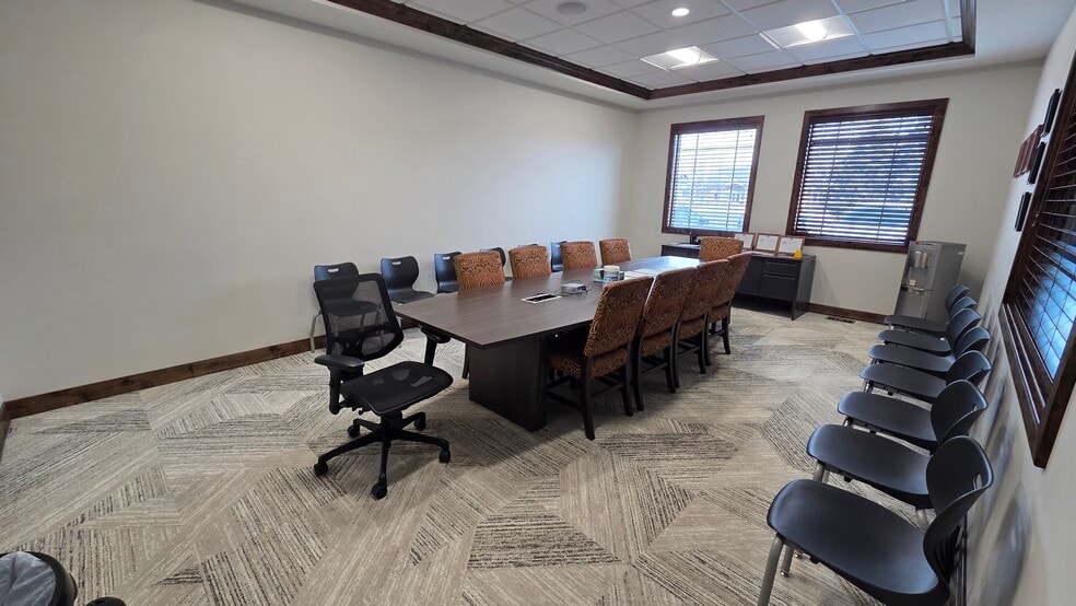 More Photos Of 1680 Elk Creek Dr, Idaho Falls Office For Lease