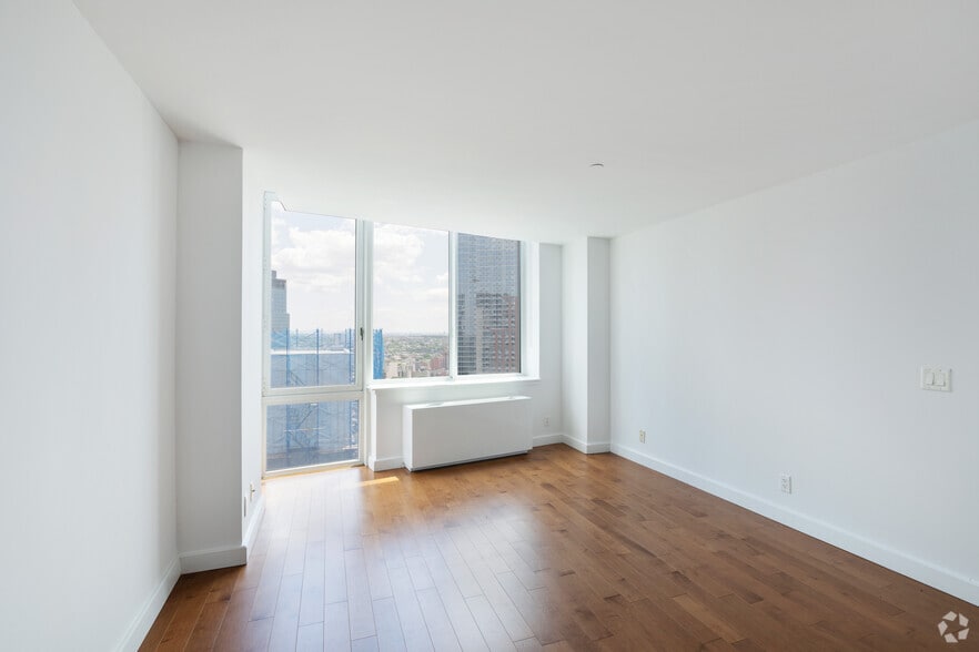 More Photos Of 74 Dekalb Avenue, Brooklyn Apartments For Lease