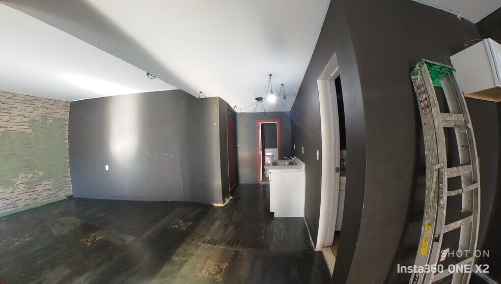 More Photos Of 513-517 Evergreen Ave, Brooklyn Storefront For Lease