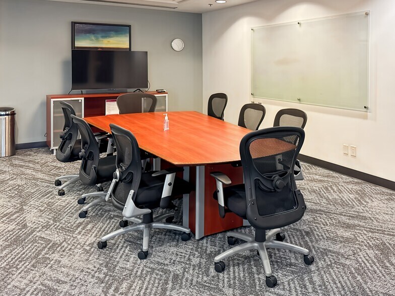 More Photos Of 3281 E Guasti Rd, Ontario Coworking Space