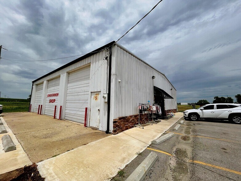 More Photos Of 120 W Peak Blvd, Muskogee Freestanding For Sale