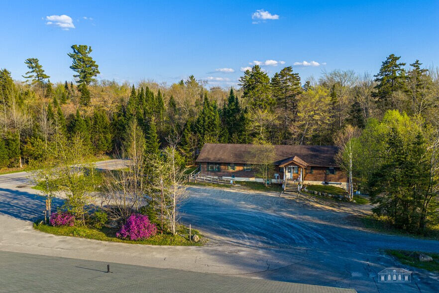 Primary Photo Of 1915 Saranac Ave, Lake Placid General Retail For Sale