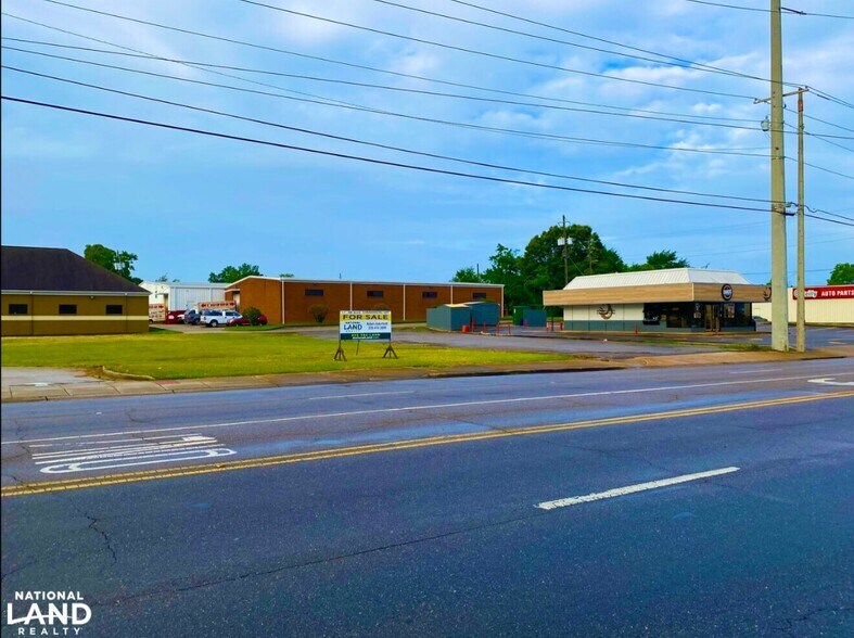 More Photos Of 2523 University E blvd, Tuscaloosa Land For Sale
