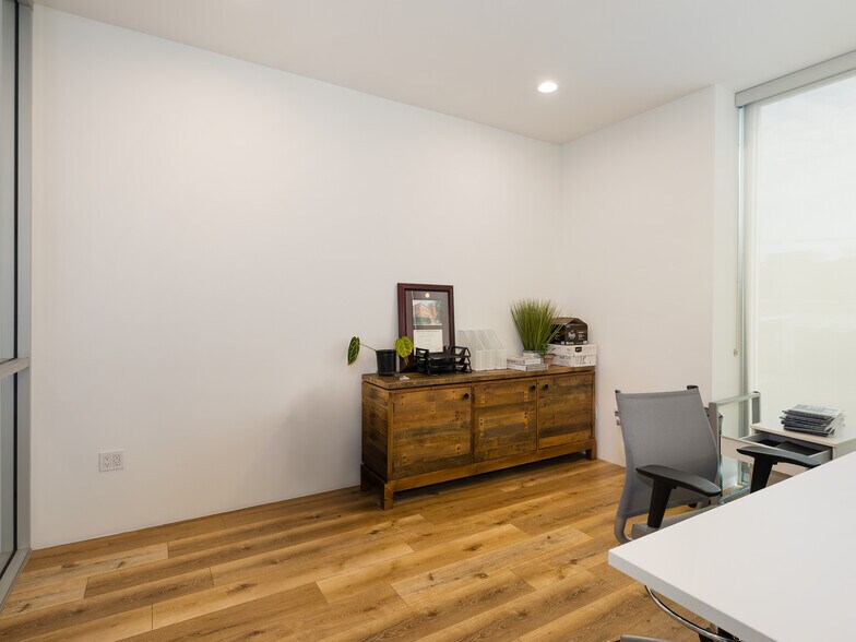 More Photos Of 123 Nevada Street, El Segundo Loft Creative Space For Lease