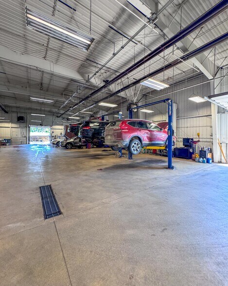 More Photos Of 4444 Highway 52 N, Rochester Auto Dealership For Sale