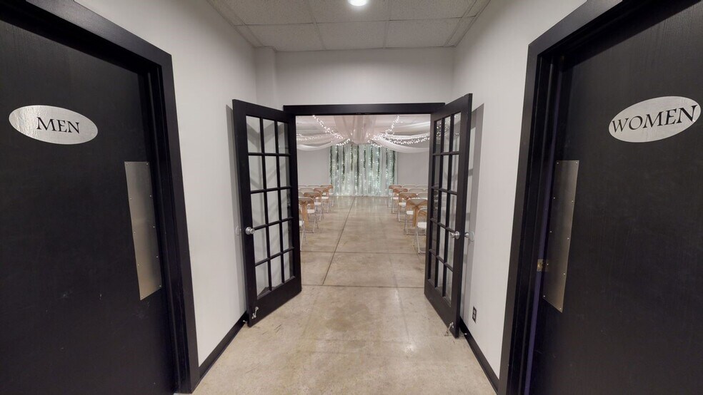 More Photos Of 1939 E Diedrich Ave, Wichita Warehouse For Sale