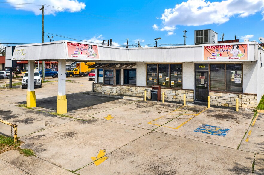 More Photos Of 9322 Fulton St, Houston Restaurant For Sale