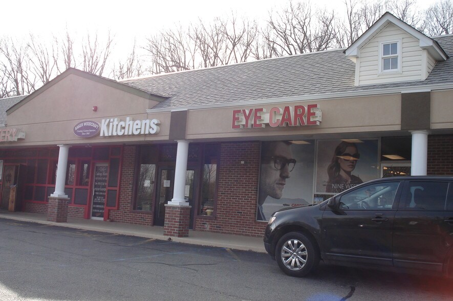 More Photos Of 240 US Highway 206, Flanders Restaurant For Lease