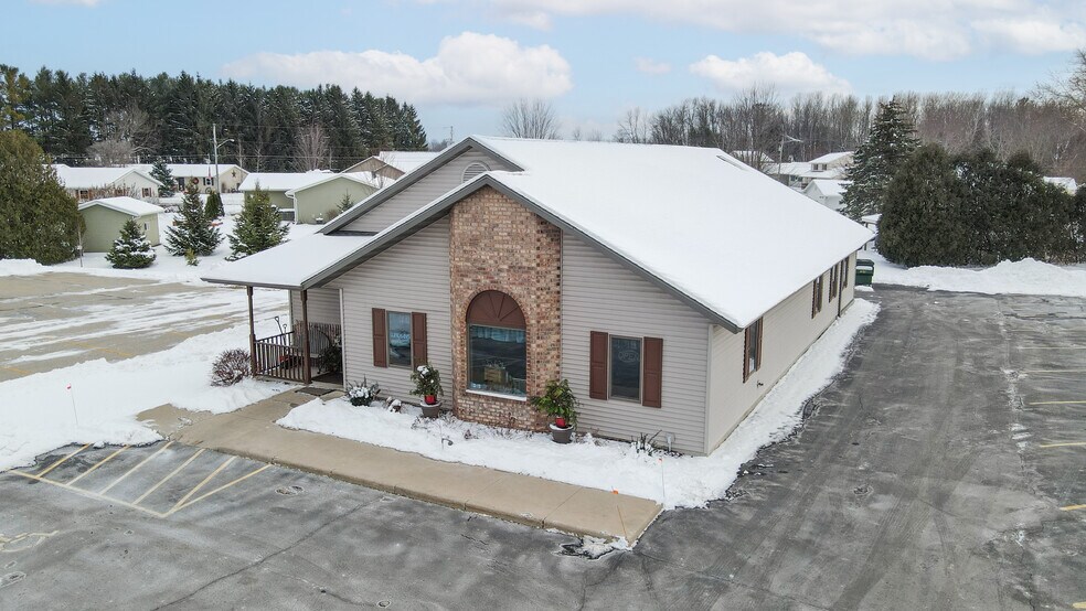 Primary Photo Of 155 W Menasha Ave, Whitelaw Flex For Sale