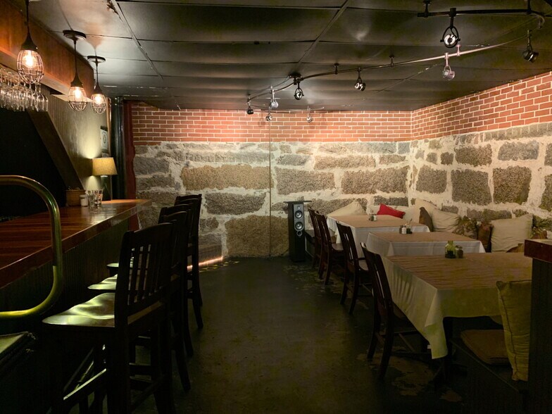 More Photos Of 548 Main St, Fryeburg Hotel For Sale