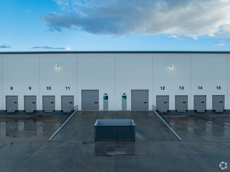 More Photos Of 13550 W Auto Dr, Goodyear Unknown For Lease