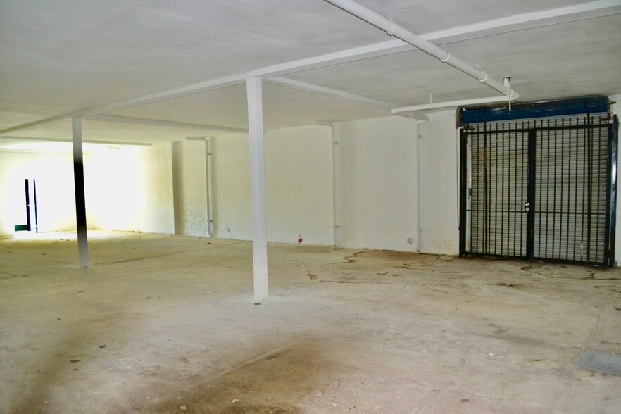 More Photos Of 9233 Charles Smith Ave, Rancho Cucamonga Flex For Lease