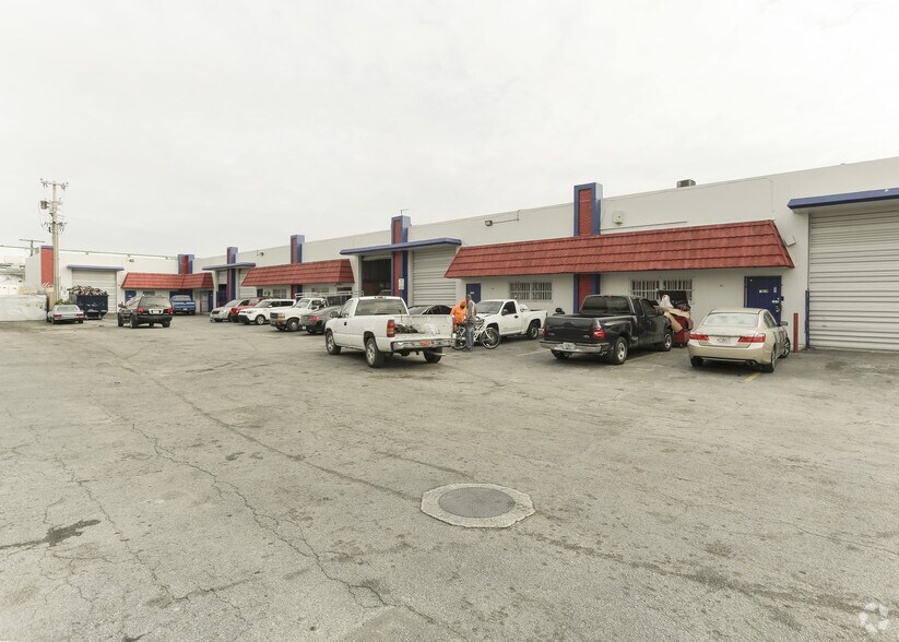 More Photos Of 7315-7335 NW 32nd Ave, Miami Warehouse For Lease