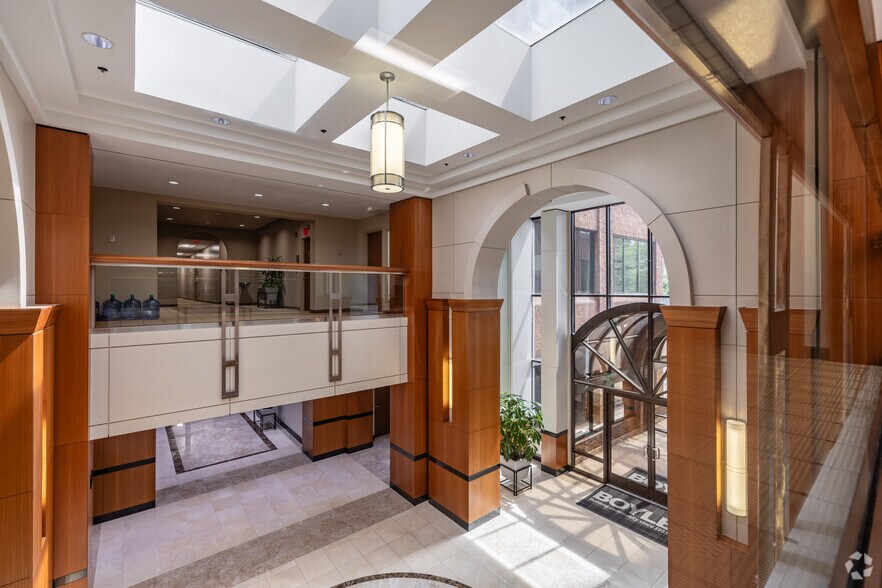 More Photos Of 104 Woodmont Blvd, Nashville Unknown For Lease