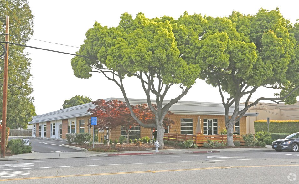 More Photos Of 150-160 E Dana St, Mountain View Research And Development For Sale