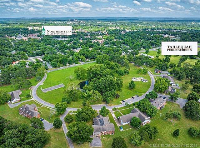 More Photos Of 7 Mathis Park Dr, Tahlequah Dormitory For Sale