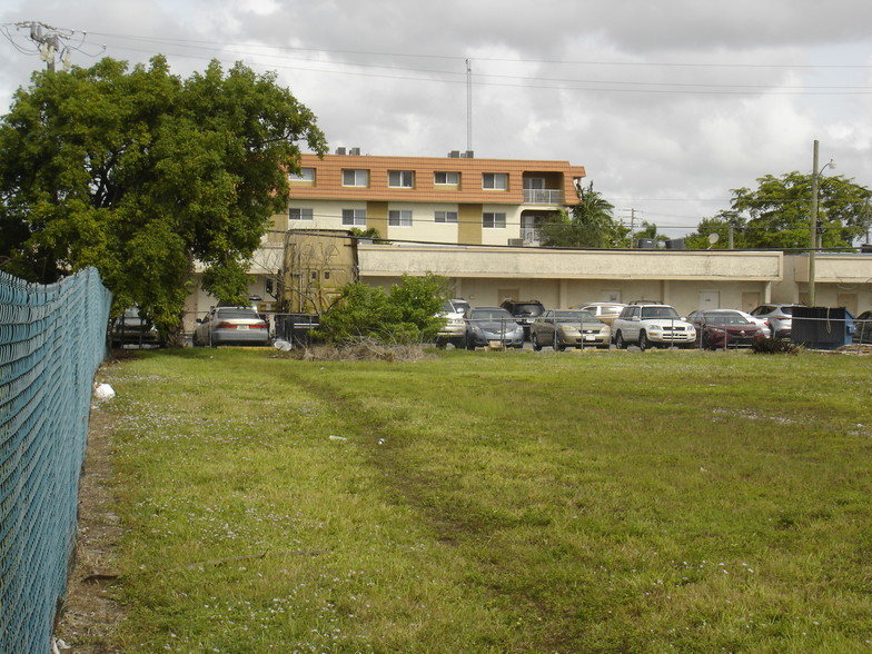 More Photos Of 1051 Sunset Strip, Sunrise Land For Sale