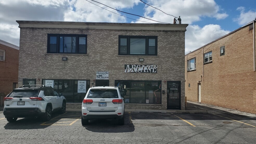 More Photos Of 1346 W Irving Park Rd, Bensenville Storefront Retail Residential For Sale