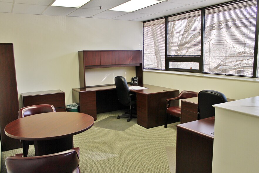 More Photos Of 10015 Old Columbia Rd, Columbia Coworking Space