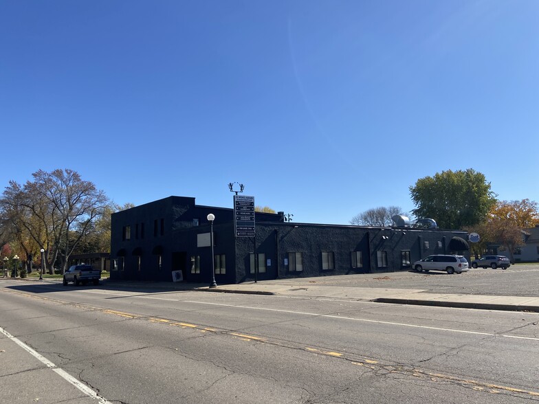 Primary Photo Of 314-316 Main St E, New Prague Office For Lease