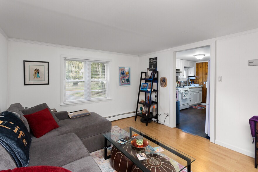 More Photos Of 51 Crosswicks Chesterfield Rd, Chesterfield Apartments For Sale