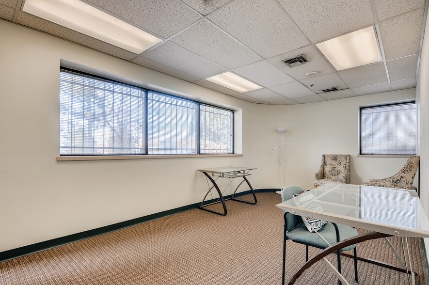 More Photos Of 5550 Joliet St, Denver Warehouse For Sale